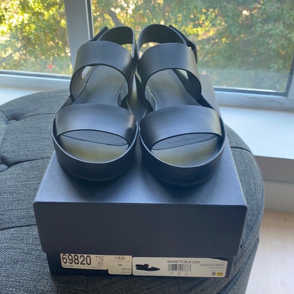 Vince Marett Leather Sandals like new condition - Picture 2 of 6